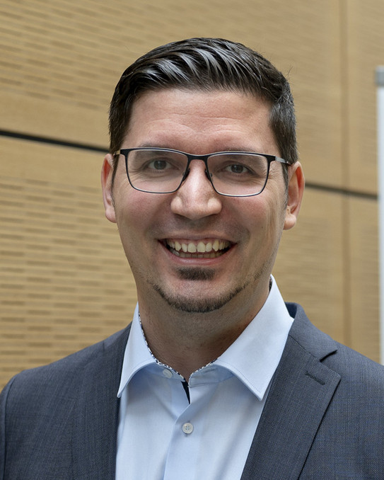 Foto JProf. Dr. Mario Nadj Foto JProf. Dr. Mario Nadj