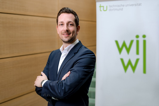 Foto JProf. Dr. Simon Hensellek Foto JProf. Dr. Simon Hensellek