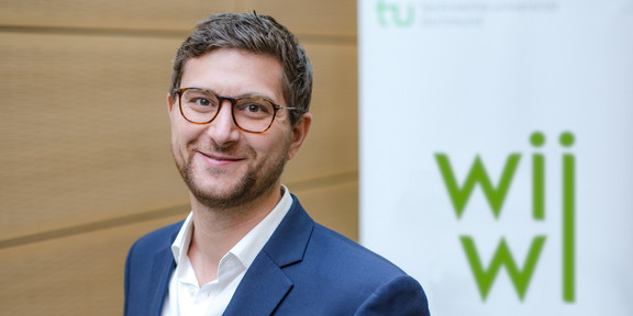 Foto Prof. Dr. Manuel Wiesche Foto Prof. Dr. Manuel Wiesche